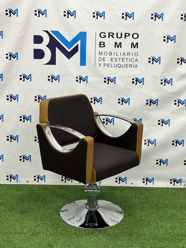 Silla de peluquería marrón y ocre con apoyabrazos de metal cromado - Imagen 6