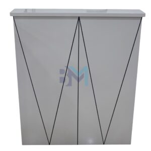 Mostrador de recepción blanco y plateado